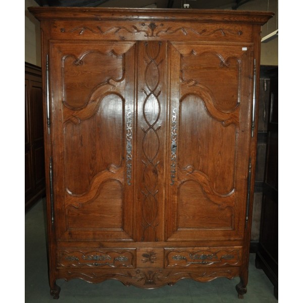 Armoire 19eme De L Est De La France De Style Louis Xv Chene