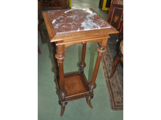 Selette Henti II en noyer massif. Epoque fin XIX&egrave;me