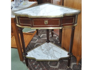 Encoignure tripode ancienne de style Louis XVI