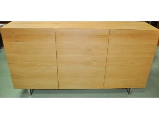 Buffet contemporaine Design Italien ch&ecirc;ne massif