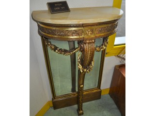 Petite console murale d'&eacute;poque Louis XVI