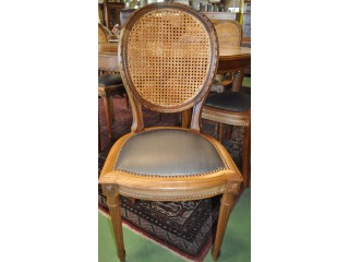 6 chaises m&eacute;daillons anciennes Louis XVI en noyer massif