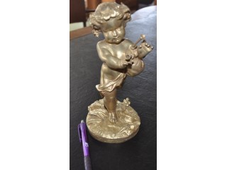 Bronze  dor&eacute; ancien puto joueur de cornemuse