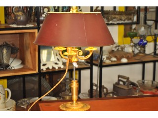 Lampe bouillote en bronze dor&eacute;