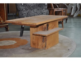 Petite table 100% ch&ecirc;ne recycl&eacute; 