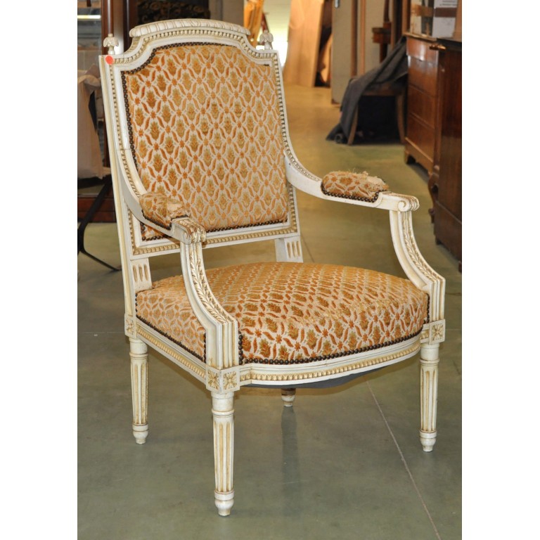 Salon 3 pi&egrave;ces Louis XVI &agrave; relooker 